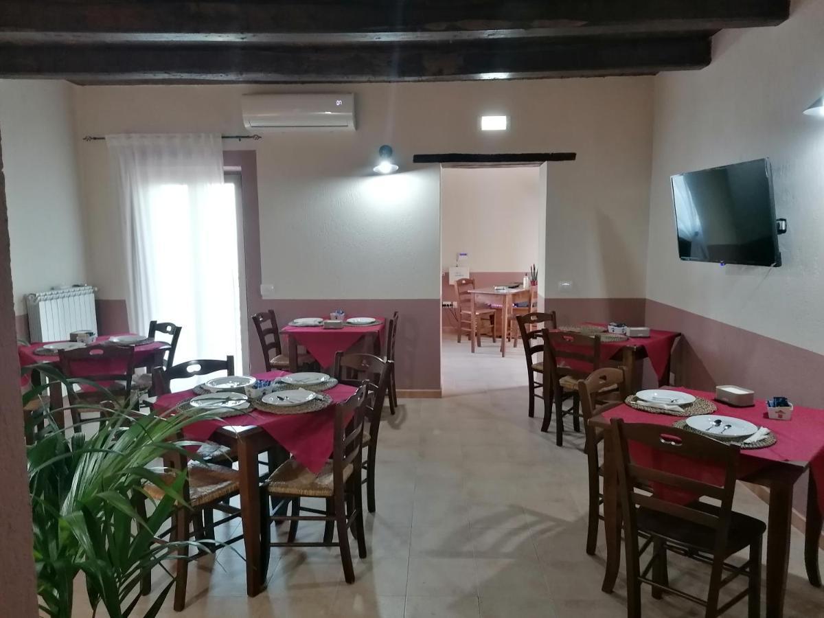 La Rocca Dei Borboni Acomodação com café da manhã Santa Domenica Talao Exterior foto